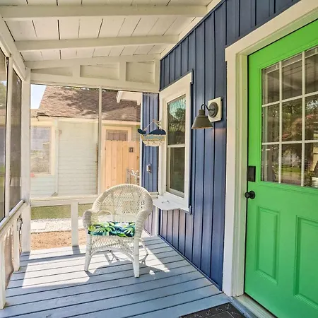 Chic Cottage With Private Yard Steps To Beach!